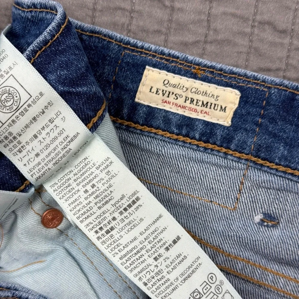 Levis Premium 541 Jeans Athletic Taper Mens 38x29 (38x28) Blue Denim Medium Wash